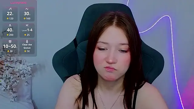 MmollyMay online show from March 8, 11:24 am