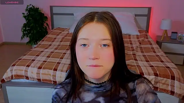 MmollyMay online show from March 23, 10:04 am