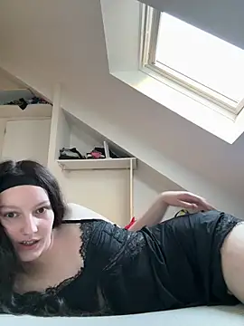 Mis-Elisa96 online show from March 18, 5:25 pm