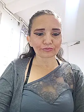 Alexamontiel  online show from February 14, 3:12 pm