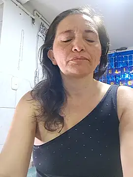 Alexamontiel  online show from March 15, 4:08 am