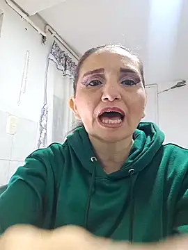 Alexamontiel  online show from February 20, 2:52 pm