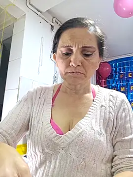 Alexamontiel  online show from March 10, 1:48 pm