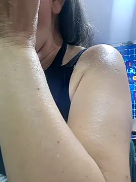 Alexamontiel  online show from March 21, 2:54 pm