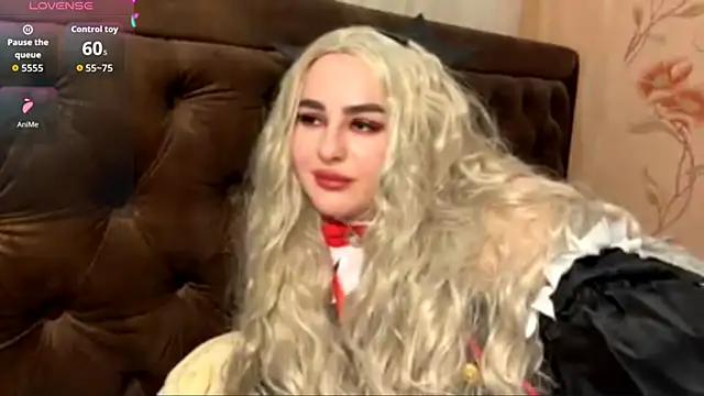 Snapshot of charmybae chatting on March 3, 3:41 pm charmybae online show from March 3, 3:41 pm