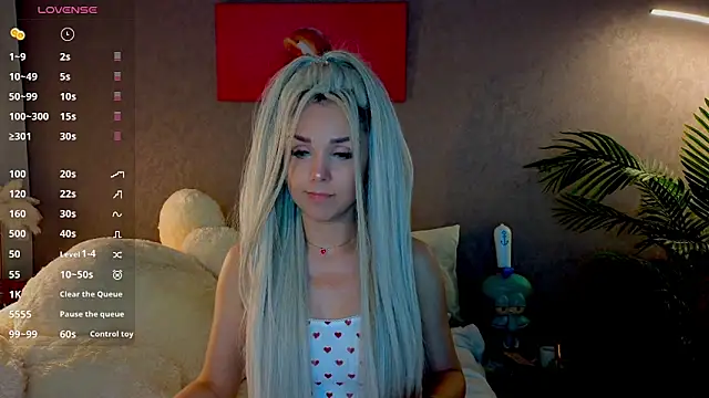 Snapshot of Sonya-Love chatting on May 27, 8:16 pm Sonya-Love online show from May 27, 8:16 pm