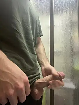 buyukyarak31 online show from March 15, 6:48 pm