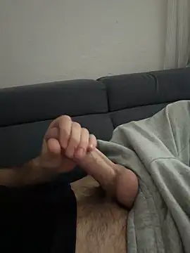 buyukyarak31 online show from April 17, 4:32 pm