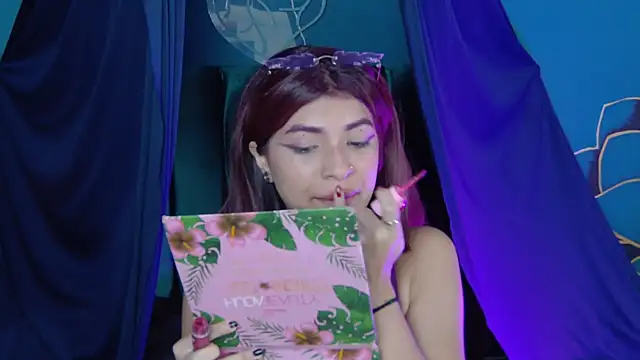 katie rougee  online show from March 21, 3:38 pm