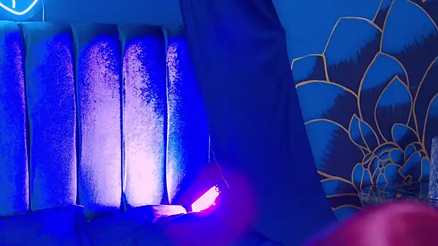 katie rougee  online show from April 7, 9:16 pm