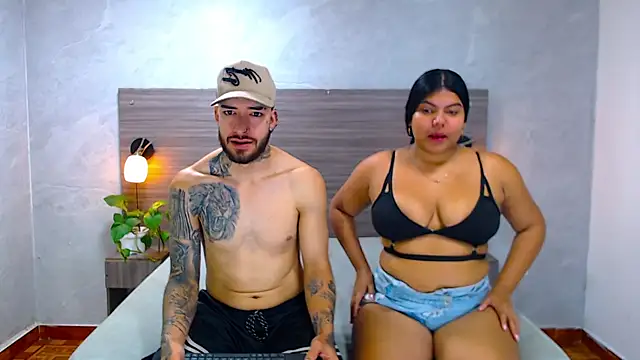 Paulina And Tayron online show from February 14, 12:49 pm