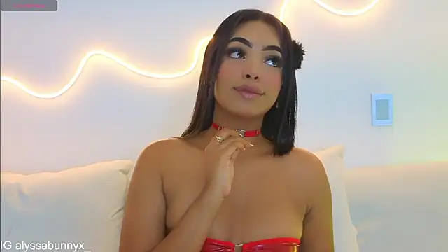 Alyssa bunnyx online show from March 23, 4:01 am