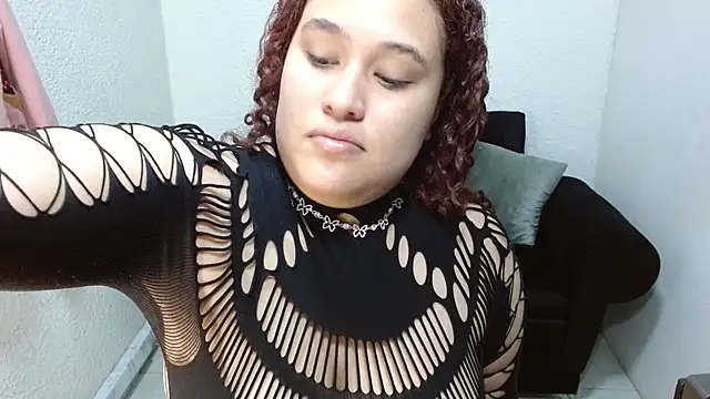 leilanewgirl online show from March 17, 12:41 pm