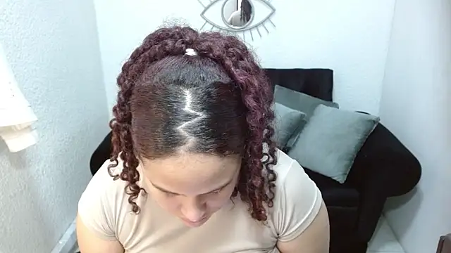 leilanewgirl online show from March 12, 12:31 pm