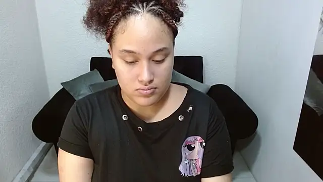 leilanewgirl online show from March 24, 12:38 pm