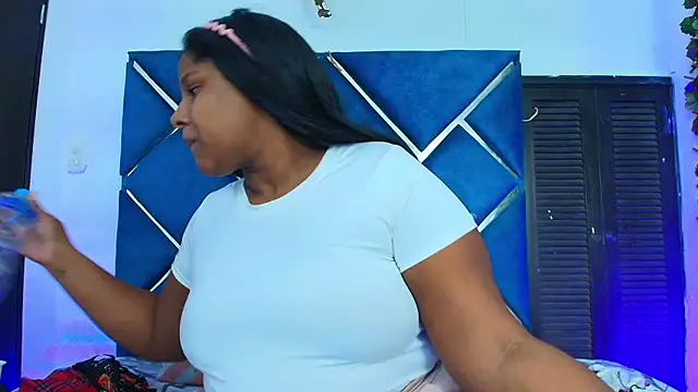 AlexaRousse4u online show from June 29, 11:59 pm