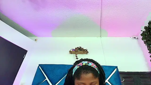 AlexaRousse4u online show from April 2, 1:57 am