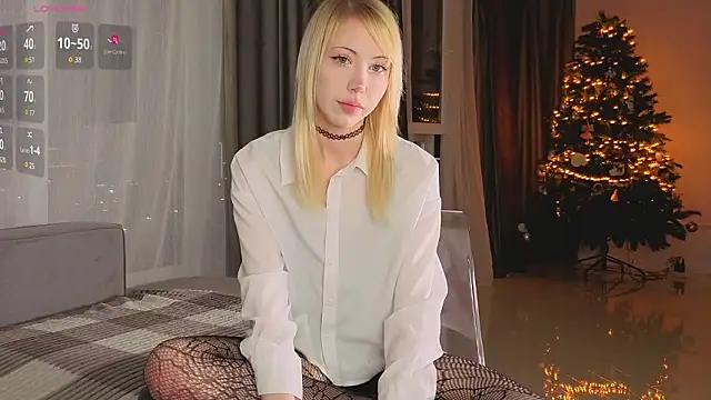 UWU flower online show from February 18, 2:02 pm