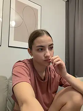  Patricia P online show from April 14, 4:45 pm