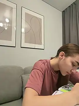  Patricia P online show from April 15, 4:51 am