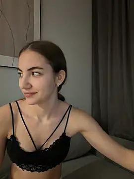  Patricia P online show from March 29, 5:36 pm