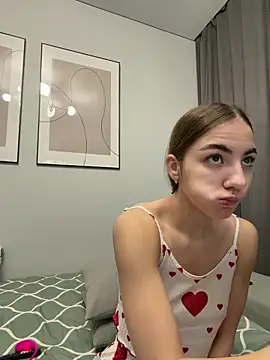  Patricia P online show from March 13, 3:00 am