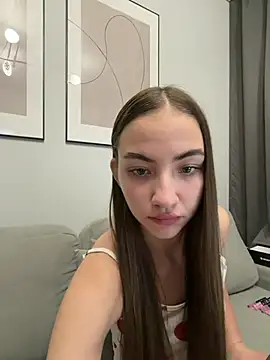  Patricia P online show from April 5, 7:09 pm