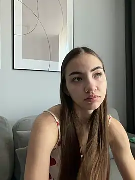  Patricia P online show from May 3, 5:01 am