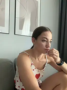 Snapshot of _Patricia_P chatting on July 8, 4:02 am Patricia P online show from July 8, 4:02 am