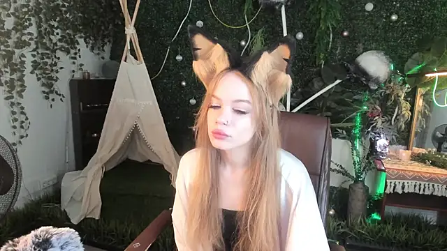 Snapshot of AmyNox chatting on July 10, 9:09 am AmyNox online show from July 10, 9:09 am