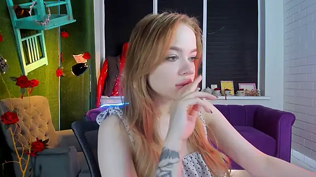 Snapshot of AmyNox chatting on June 6, 5:12 am AmyNox online show from June 6, 5:12 am