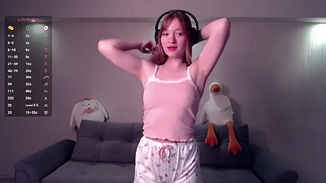 Mirrrra1 online show from March 4, 9:33 pm