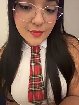 victtoria18 online show from March 14, 5:35 am