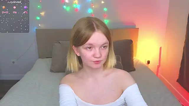 StellaBunny online show from March 26, 11:08 am