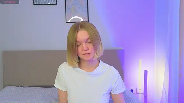 Snapshot of StellaBunny chatting on February 21, 11:34 am StellaBunny online show from February 21, 11:34 am