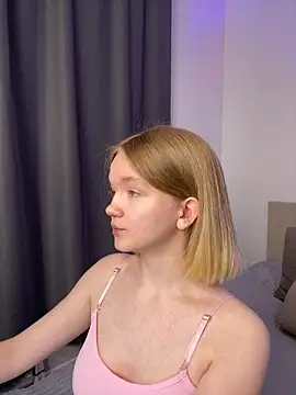 StellaBunny online show from April 22, 11:17 am