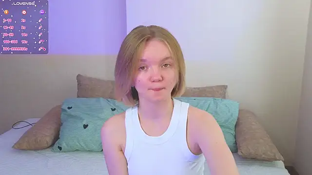 Snapshot of StellaBunny chatting on February 26, 11:32 am StellaBunny online show from February 26, 11:32 am