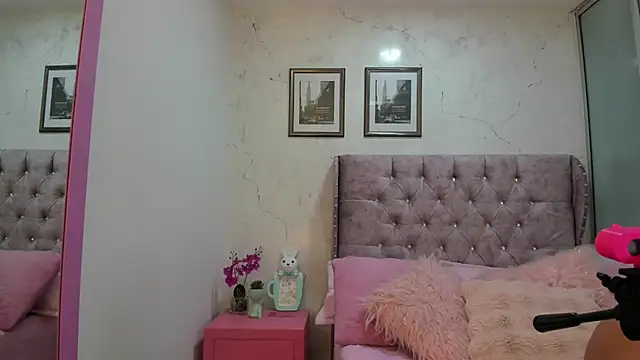 LuciadelaVega online show from February 26, 11:32 am