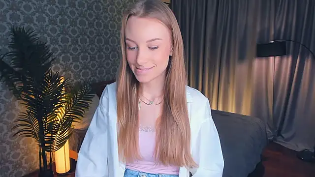 CarmenLipkin online show from March 2, 2:24 pm