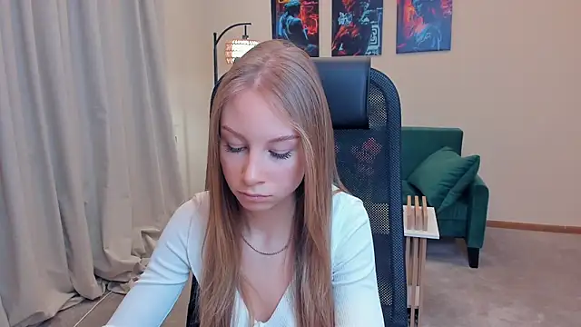 CarmenLipkin online show from February 10, 1:54 pm