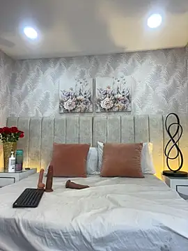 Snapshot of Brisa_Silva chatting on June 24, 11:53 am Brisa Silva online show from June 24, 11:53 am