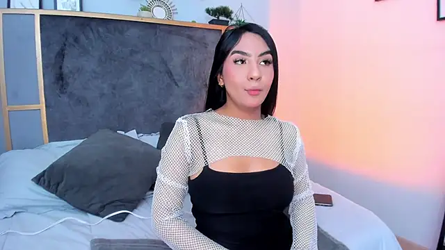 Snapshot of Lola_12_ chatting on May 4, 1:58 pm Lola 12 online show from May 4, 1:58 pm