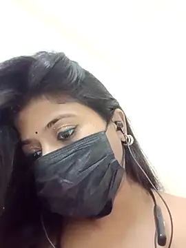 Newmomsexy online show from March 8, 8:45 pm