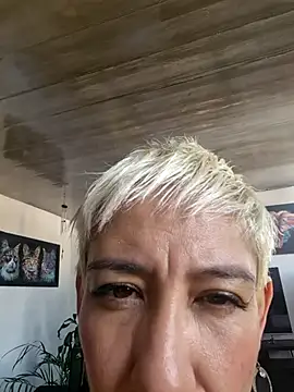 Snapshot of Everlyn_sexx chatting on July 18, 7:55 pm Everlyn sexx online show from July 18, 7:55 pm