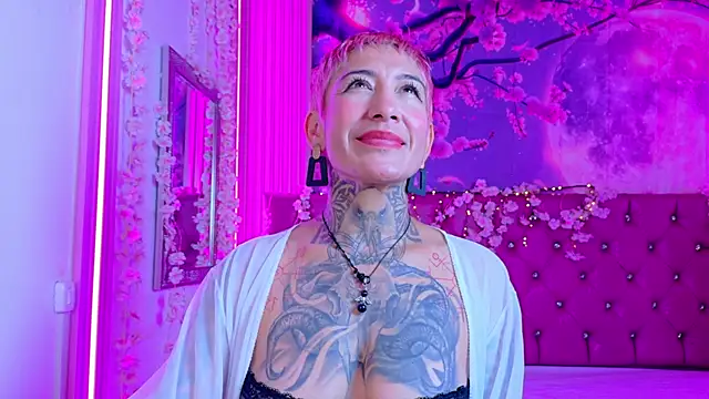 Everlyn sexx online show from February 18, 11:50 am