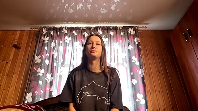 VickieKush online show from February 11, 6:02 am