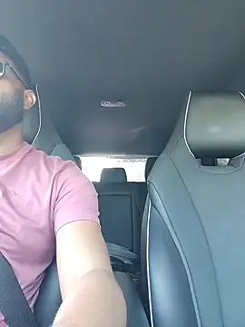 Snapshot of shineboy28 chatting on February 22, 9:55 am shineboy28 online show from February 22, 9:55 am