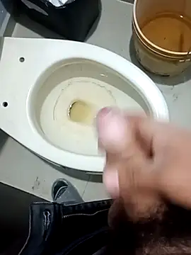 Snapshot of fercheyy chatting on February 16, 8:51 pm fercheyy online show from February 16, 8:51 pm