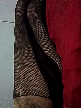saraborges online show from June 5, 1:54 am