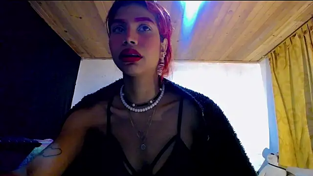 TifannyAmateur online show from February 28, 5:29 am